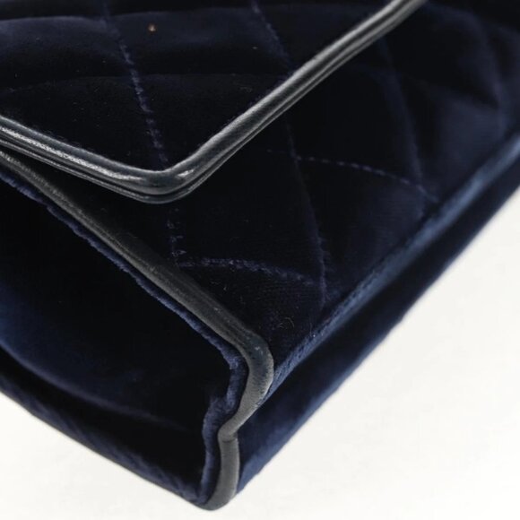 CHANEL Camellia Matelasse Flap Chain Bag Velor Navy Gold CC Auth bs29963V - Picture 3 of 16